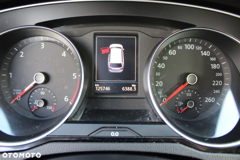 Volkswagen Passat Variant 1.6 TDI SCR DSG Comfortline - 38