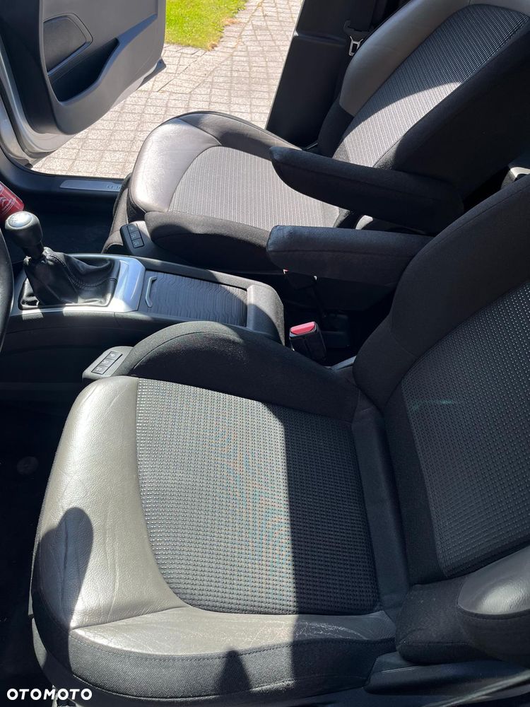 Citroën C4 Picasso 1.6 e-HDi Exclusive - 17