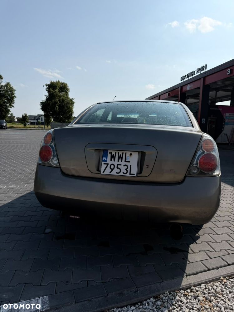Nissan Altima - 13