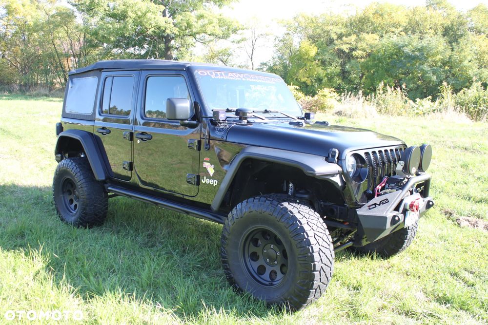 Jeep Wrangler - 16