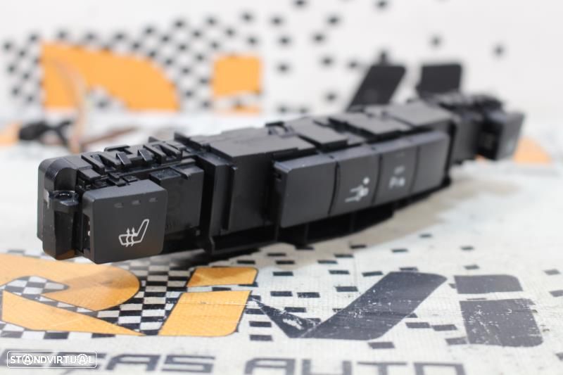 Conjunto De Botões Mercedes-Benz E-Class Coupé (C207)  A2078204010 / A - 4