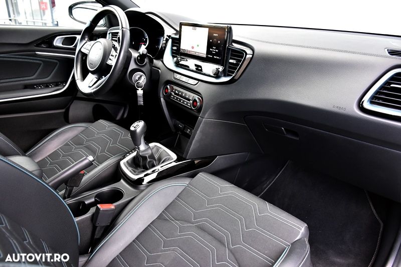 Kia Ceed 1.0 T-GDI 120 OPF Edition 7 - 18