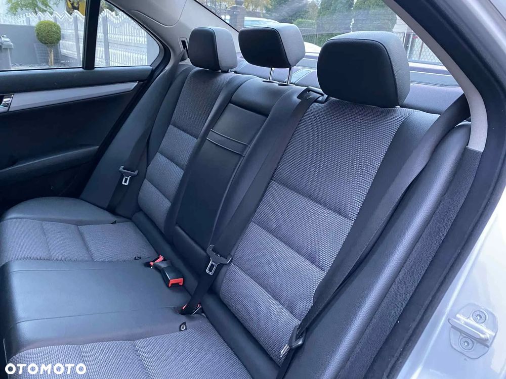 Mercedes-Benz Klasa C 200 CDI Avantgarde - 15