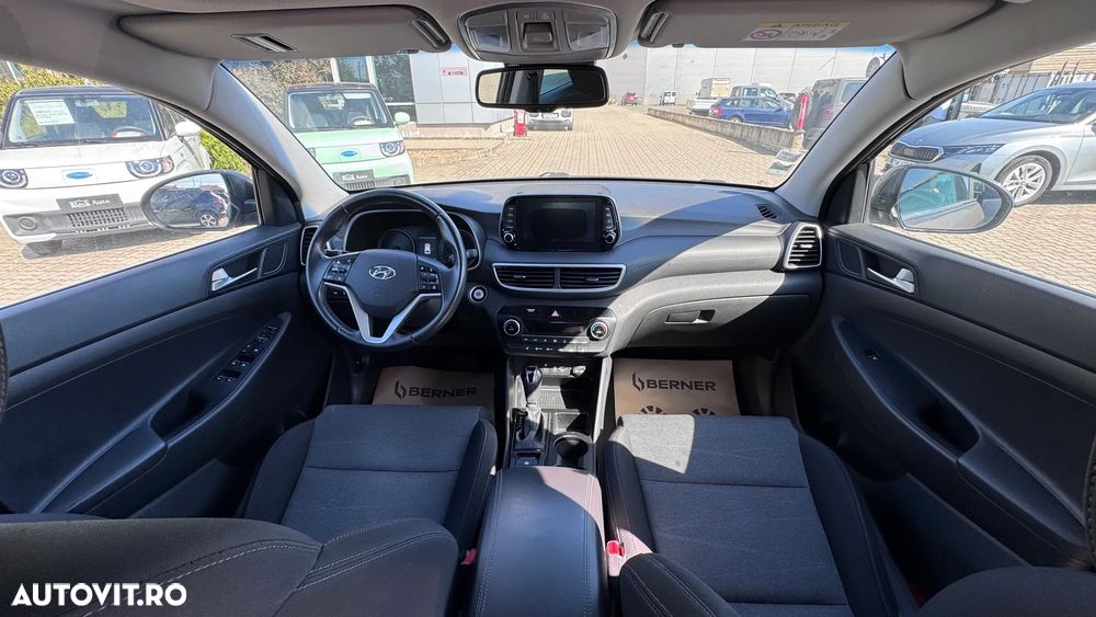 Hyundai Tucson blue 1.6 CRDi 2WD DCT Premium - 24