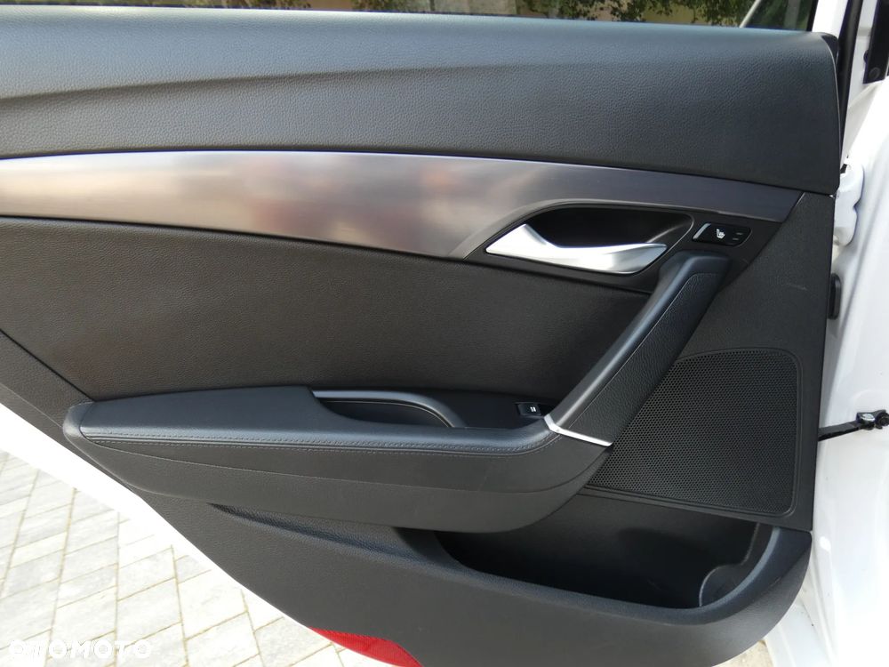 Hyundai i40 1.7 CRDi BlueDrive Business DCT - 32