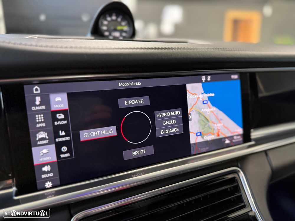 Porsche Panamera 4 E-Hybrid - 35