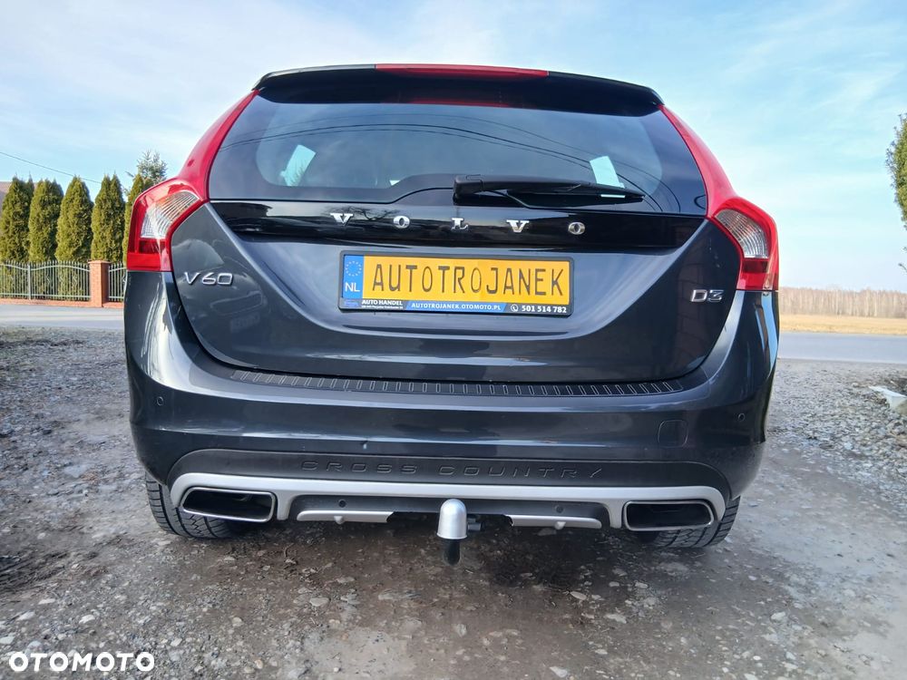 Volvo V60 D3 Summum - 13