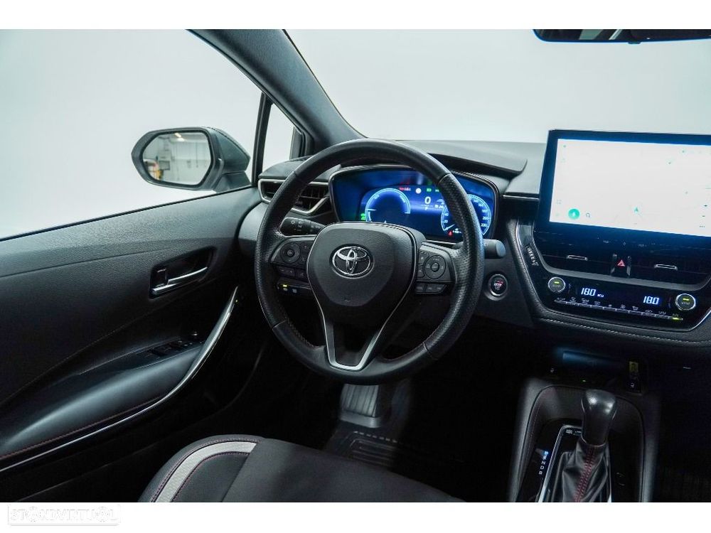 Toyota Corolla Touring Sports - 2