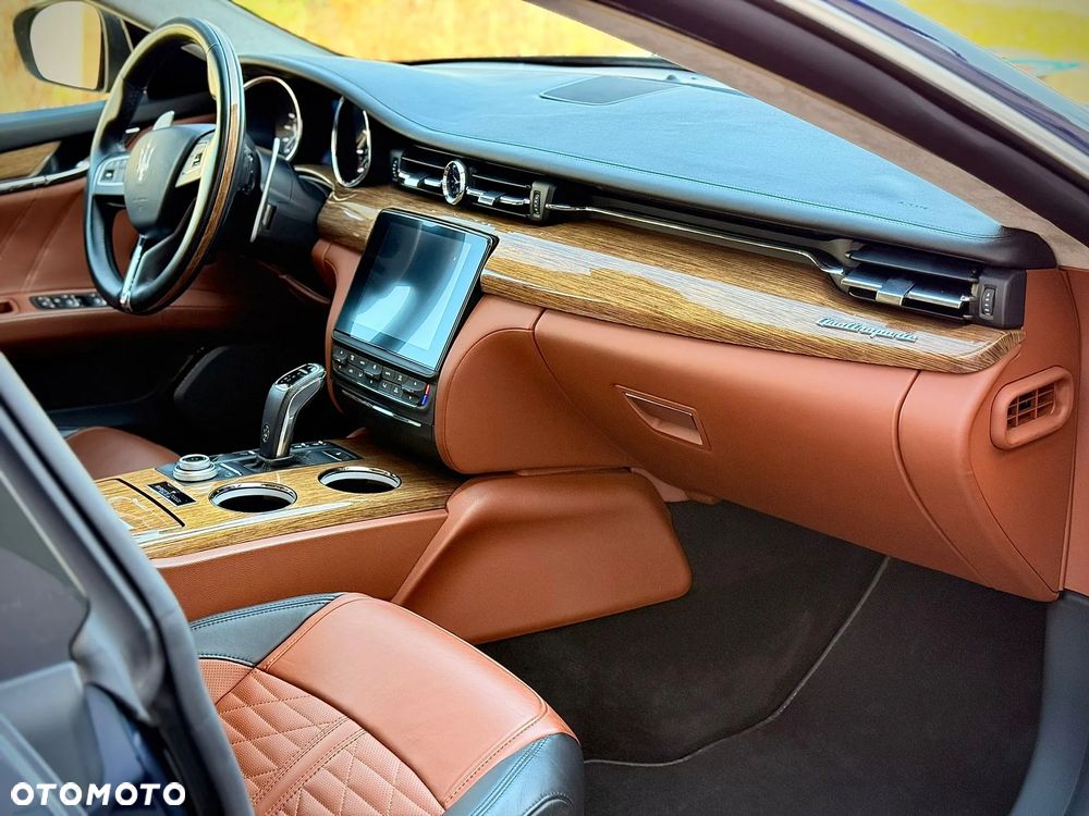 Maserati Quattroporte Q4 GranLusso - 3