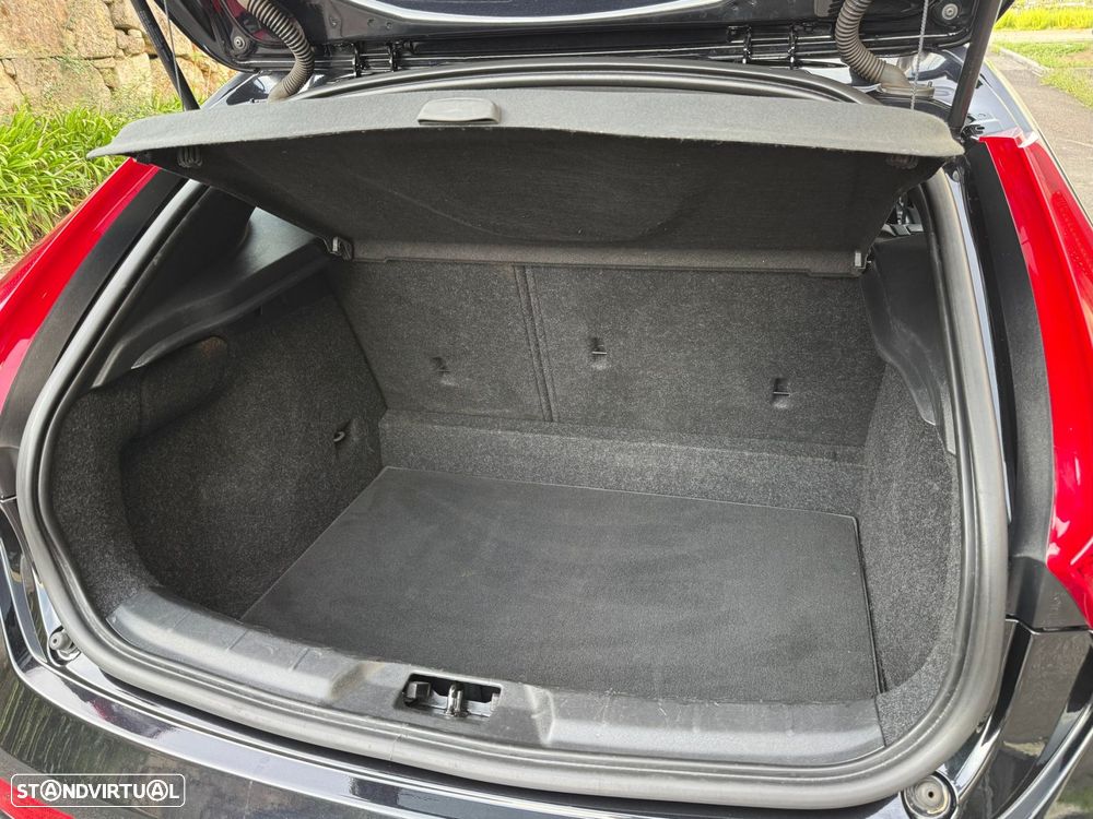 Volvo V40 1.6 D2 R-Design - 20