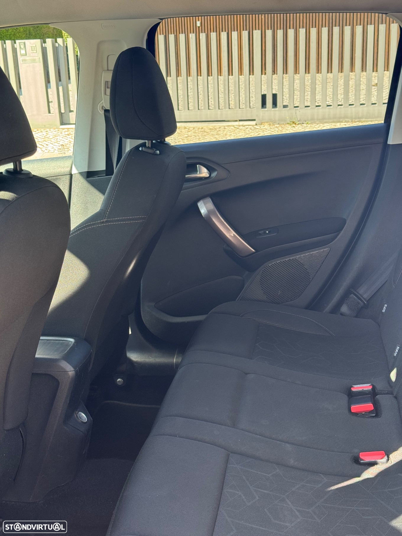 Peugeot 2008 1.4 HDi Active - 4