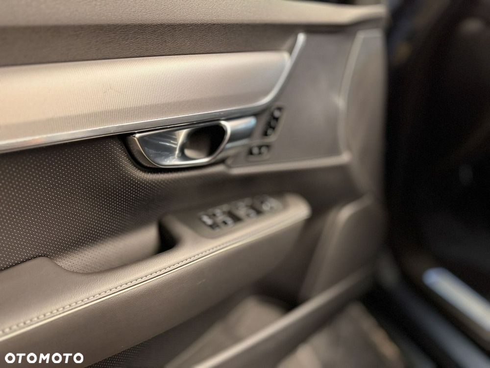 Volvo S90 - 16