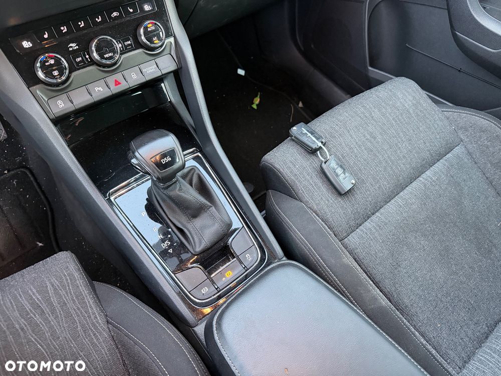Skoda Karoq 1.5 TSI ACT DSG Style - 26