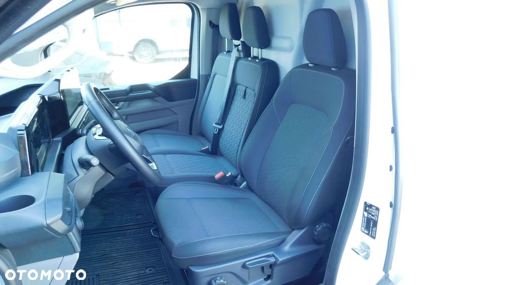 Ford TRANSIT CUSTOM Nowy Model  2.0 136PS. Led  Felgi Alu  Automat Titanium FV23% - 22