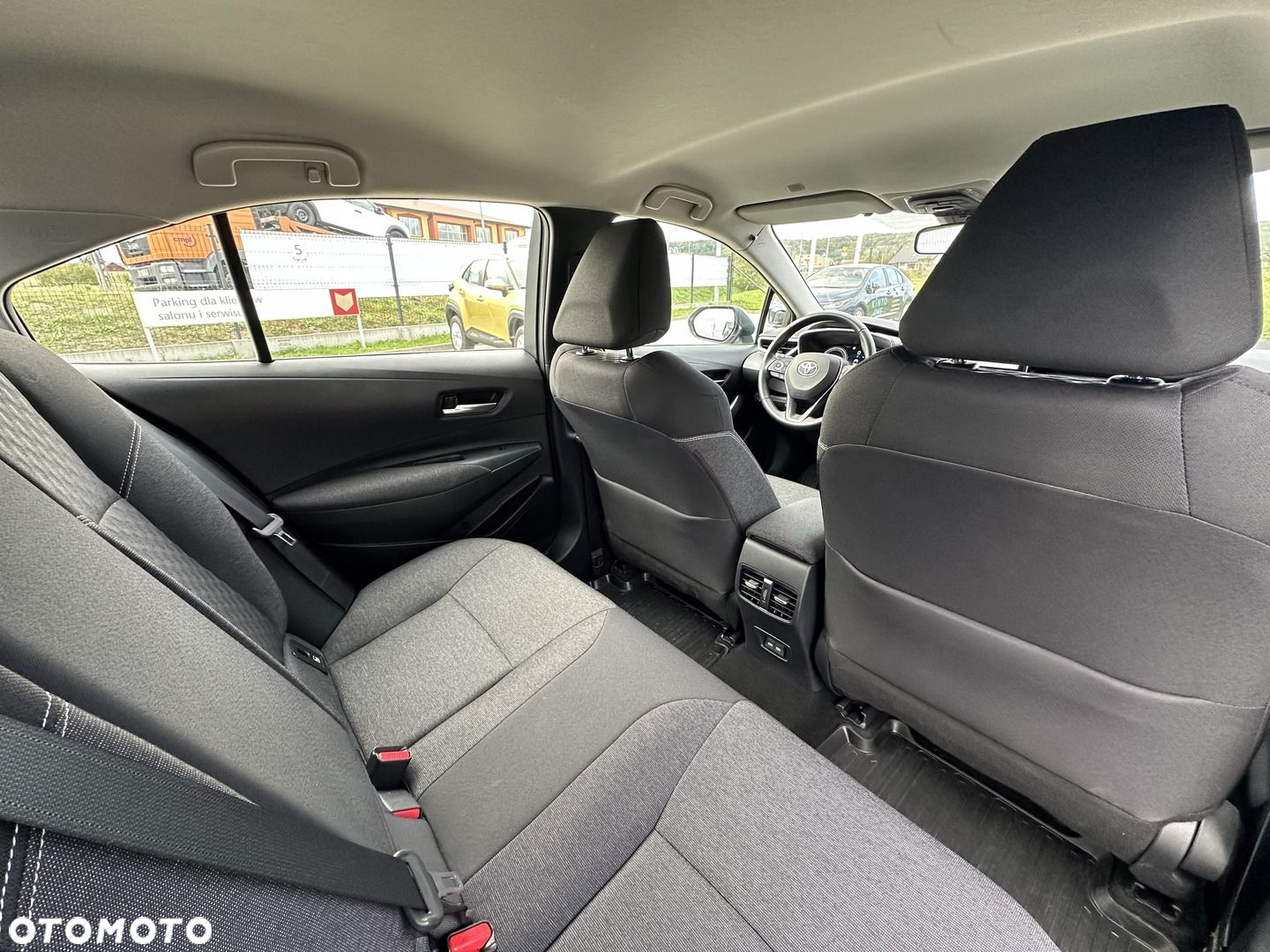 Toyota Corolla 1.8 Hybrid Comfort - 14