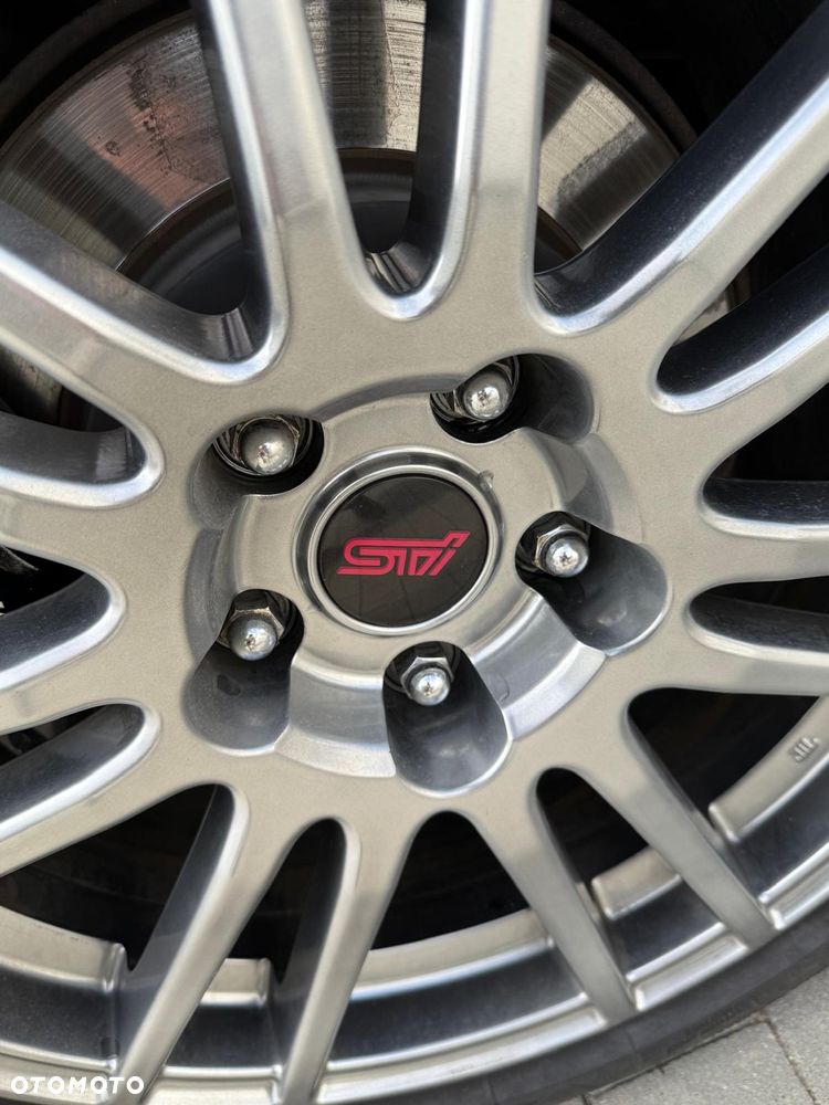 Subaru Impreza STI - 21