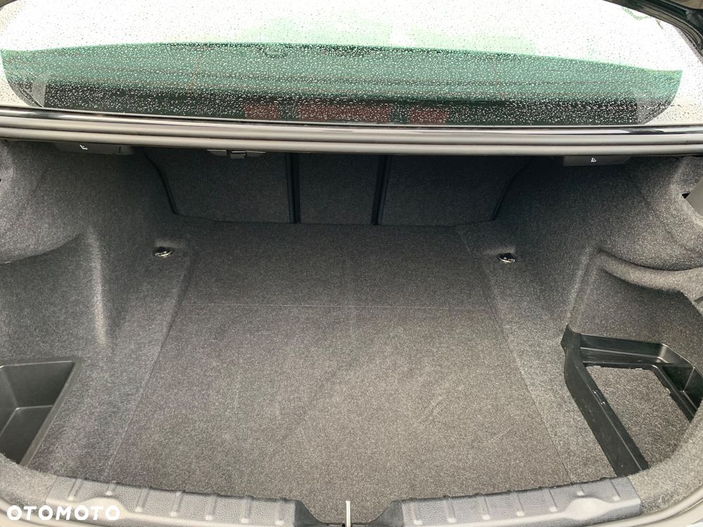 BMW Seria 3 318i Advantage - 40