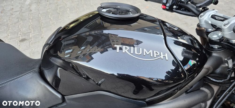 Triumph Speed Triple - 16