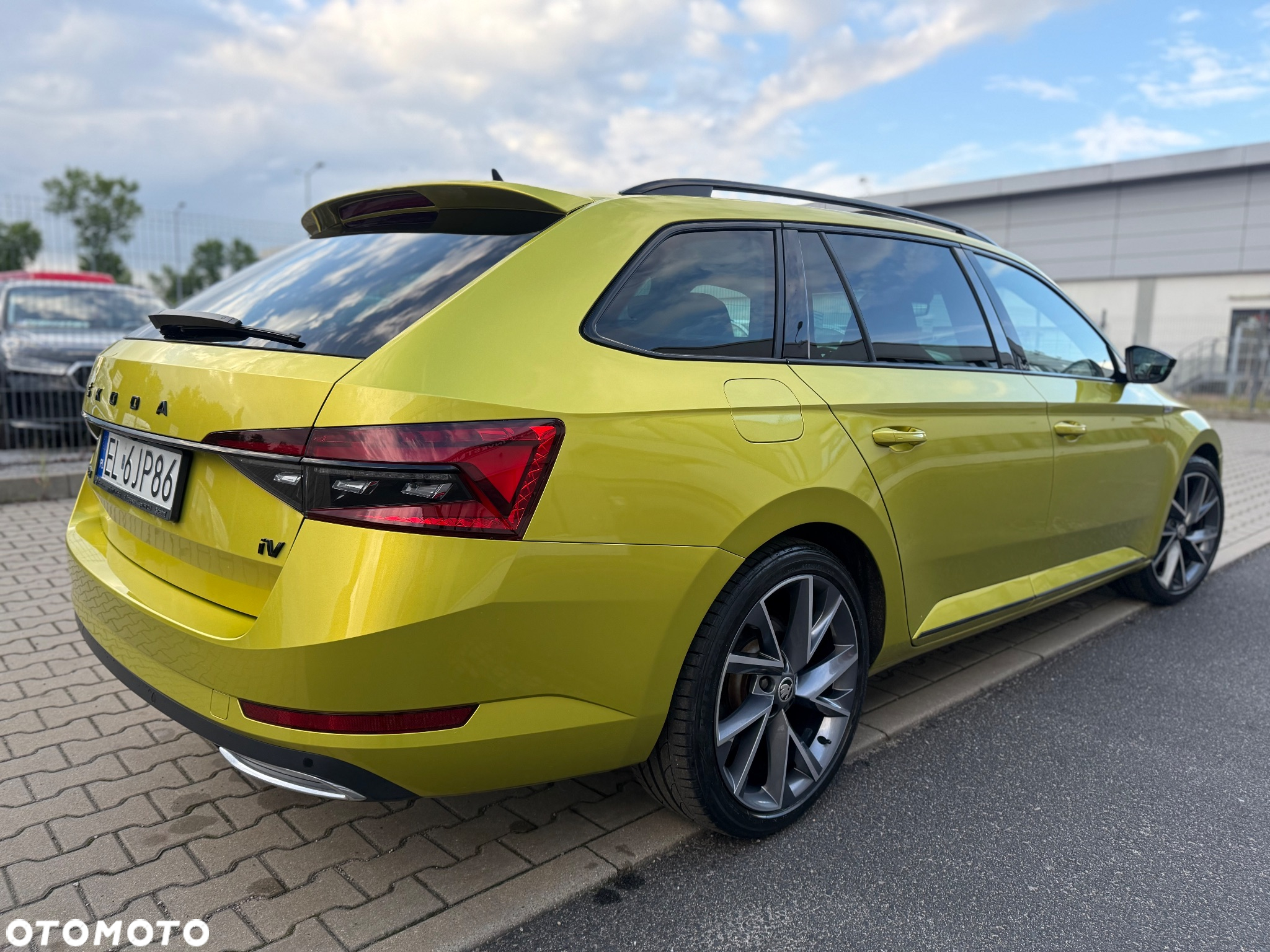 Skoda Superb 1.5 TSI iV DSG Sportline - 10