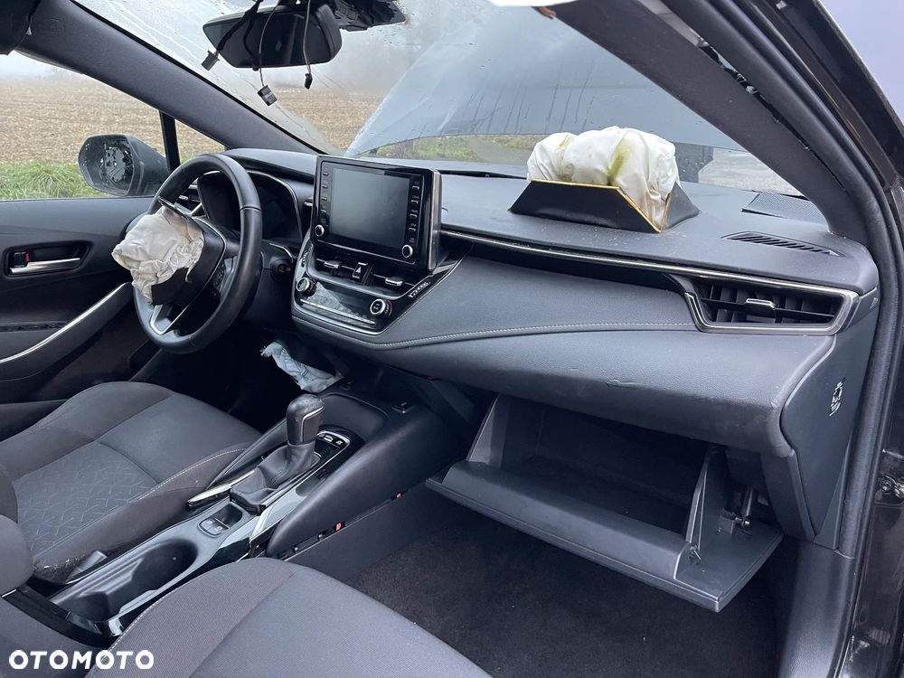 Toyota Corolla 1.8 Hybrid Executive - 12