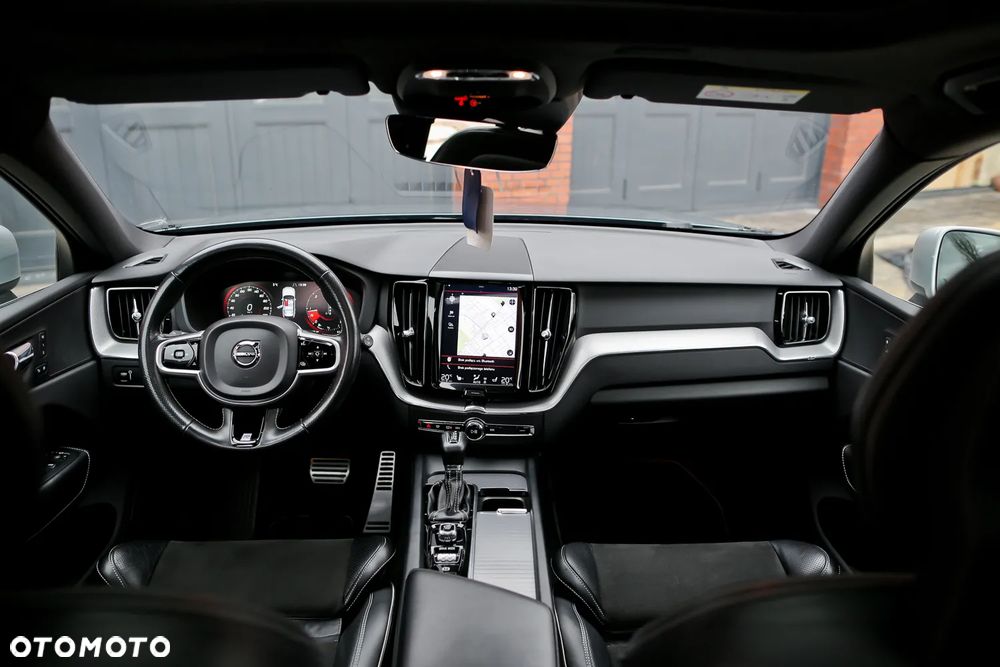 Volvo XC 60 D4 SCR AWD R-Design - 21