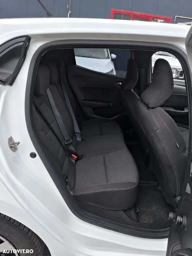 Renault Clio - 22