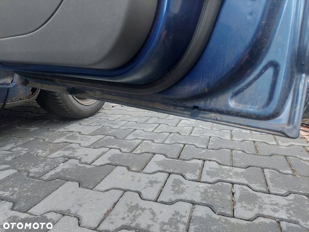 DRZWI KOMPLETNE PRAWY PRZÓD FORD FOCUS MK2 36 - 11