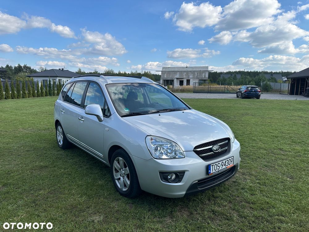 Kia Carens 2.0 CVVT LX Basis - 1