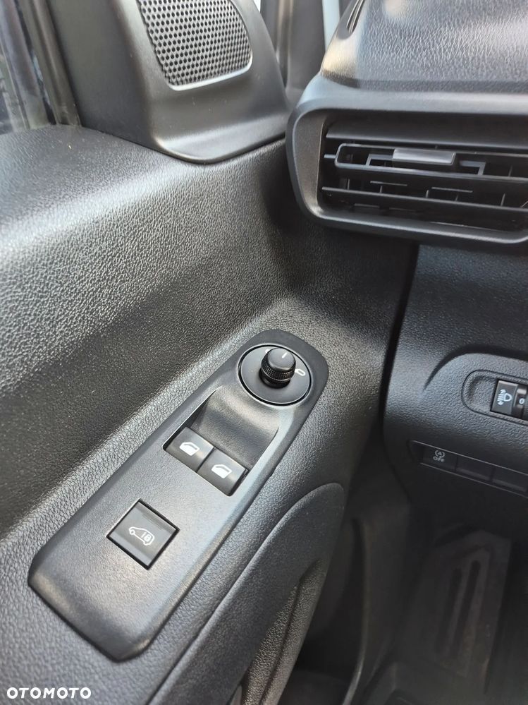 Toyota ProAce City LONG 1.5HDI 6 biegów - 18