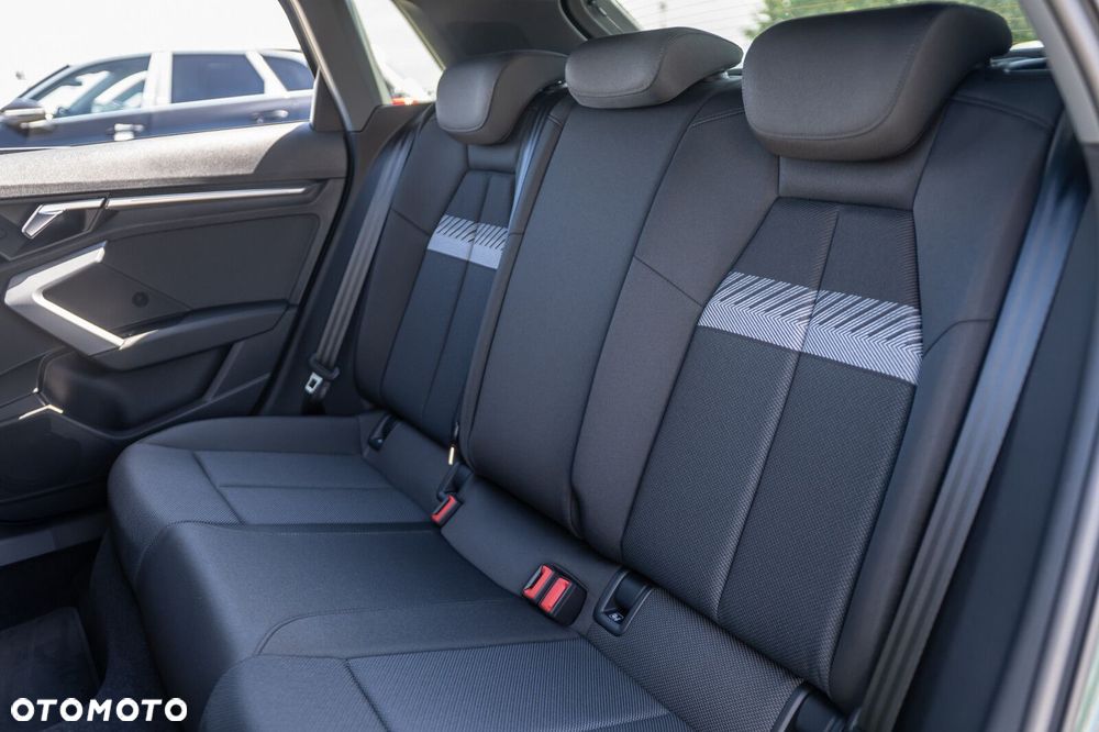 Audi A3 Sportback - 16
