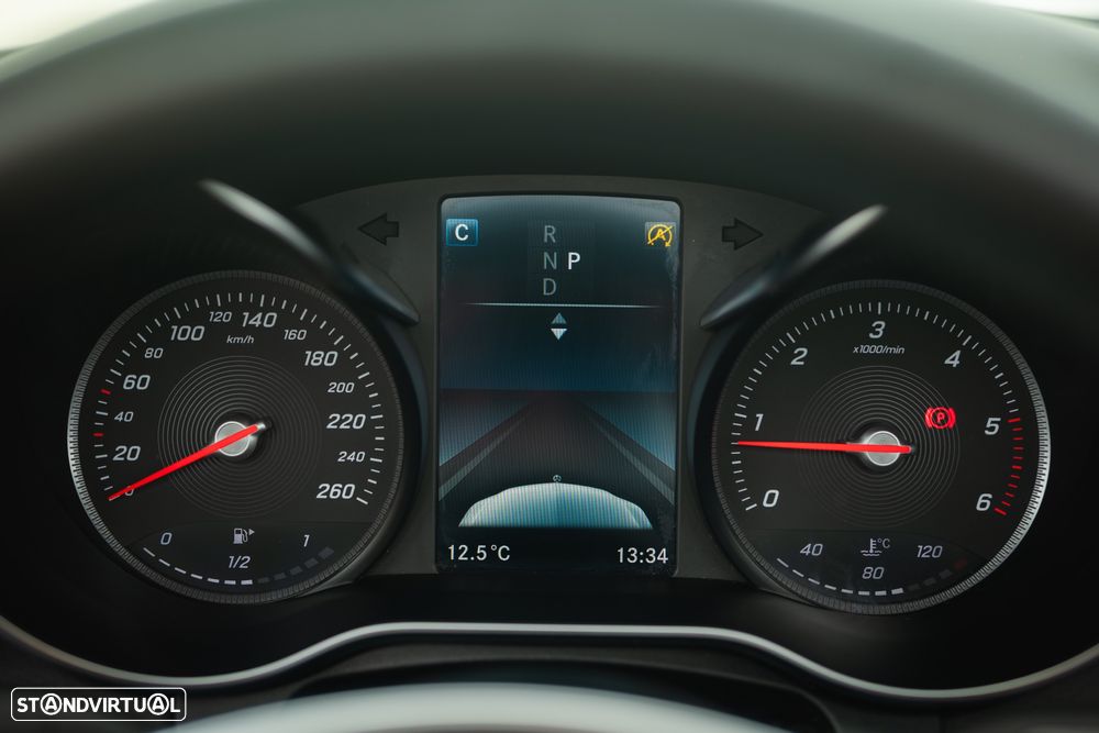 Mercedes-Benz C 220 d 9G-TRONIC AMG Line - 34