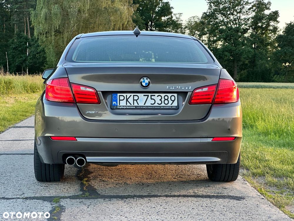 BMW Seria 5 525d xDrive - 20
