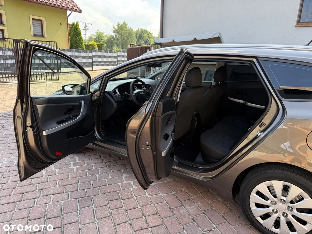Kia Ceed 1.4 CVVT Spirit - 33
