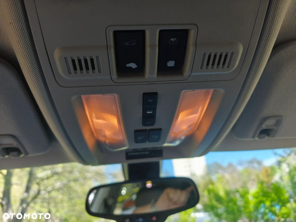 Cadillac SRX - 38