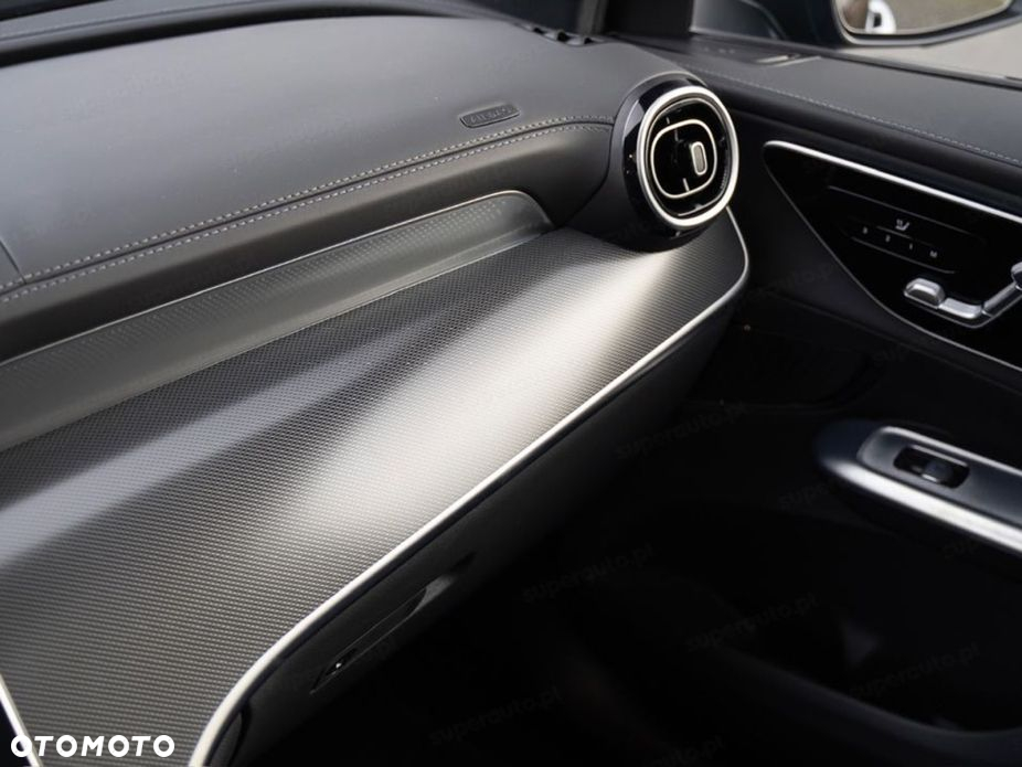 Mercedes-Benz GLC - 13