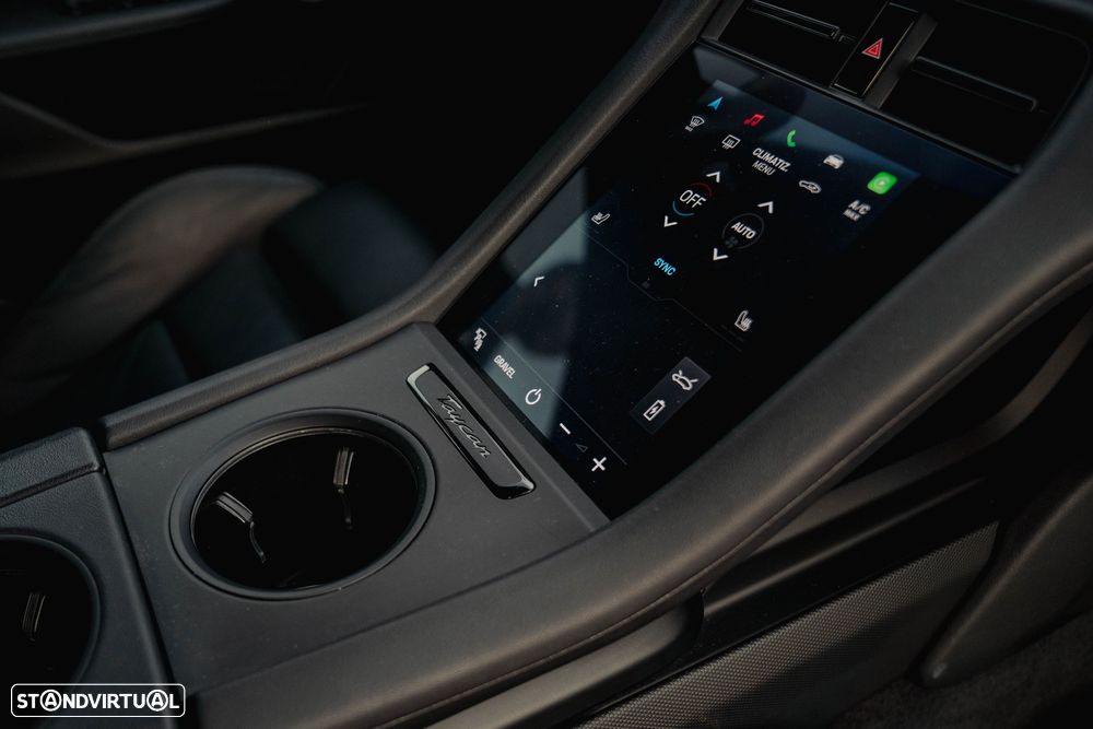 Porsche Taycan Cross Turismo 4 - 27