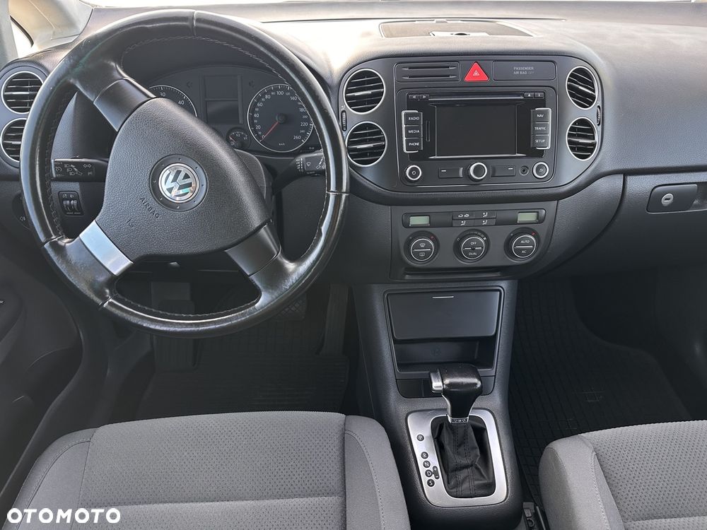 Volkswagen Golf Plus 1.9 TDI Sportline DSG - 15