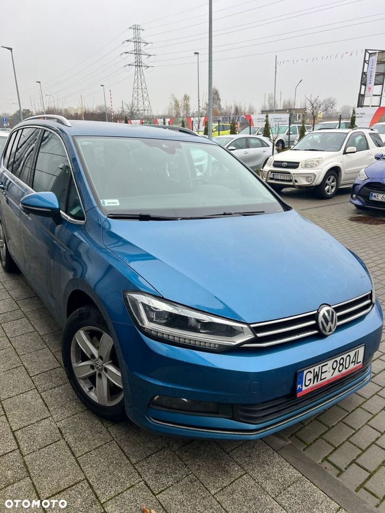 Volkswagen Touran - 1