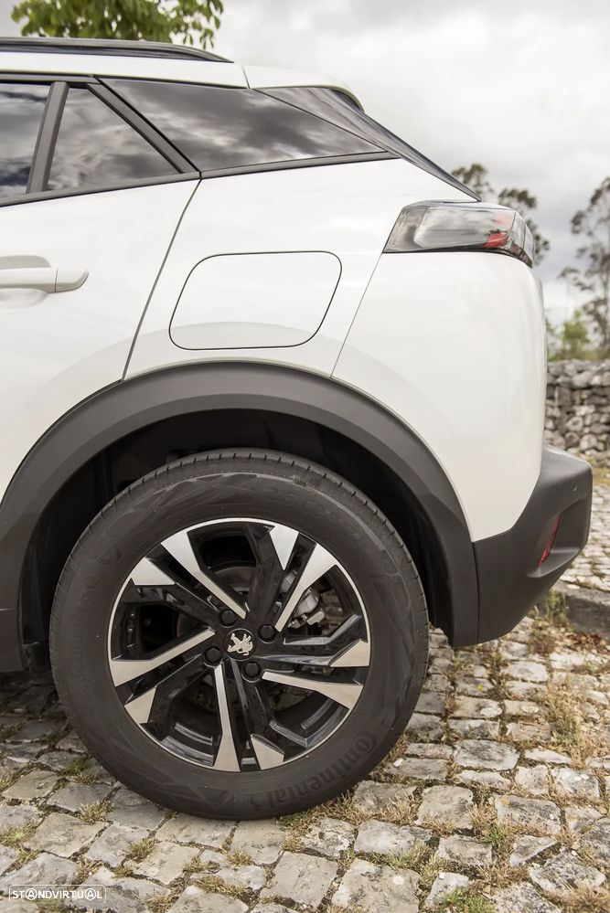 Peugeot 2008 1.2 PureTech Allure Pack EAT8 - 15