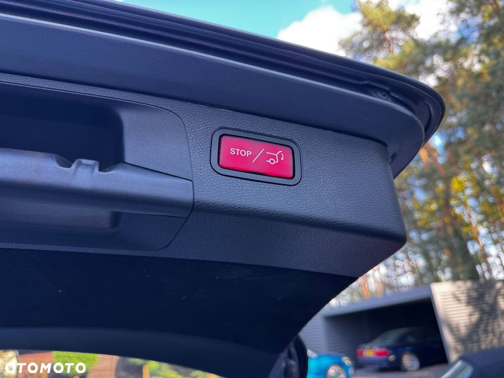 Mercedes-Benz Klasa E 220 d 9G-TRONIC - 18