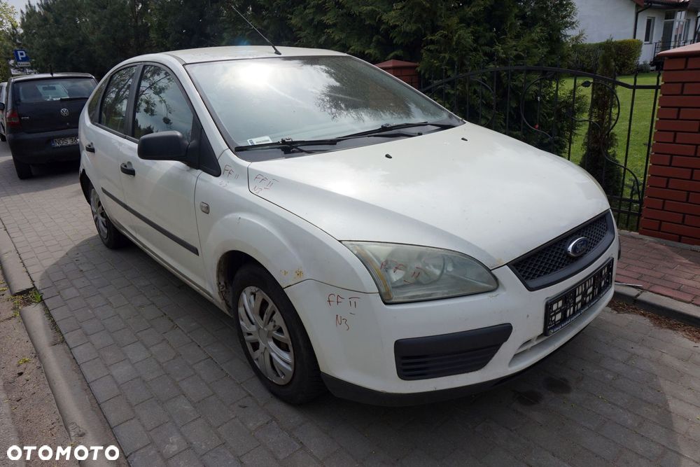 FORD FOCUS II MK2 5D HB 2005 N3 1.6 TDCI HHDA 90KM MTX75 BIAŁY na części - 7