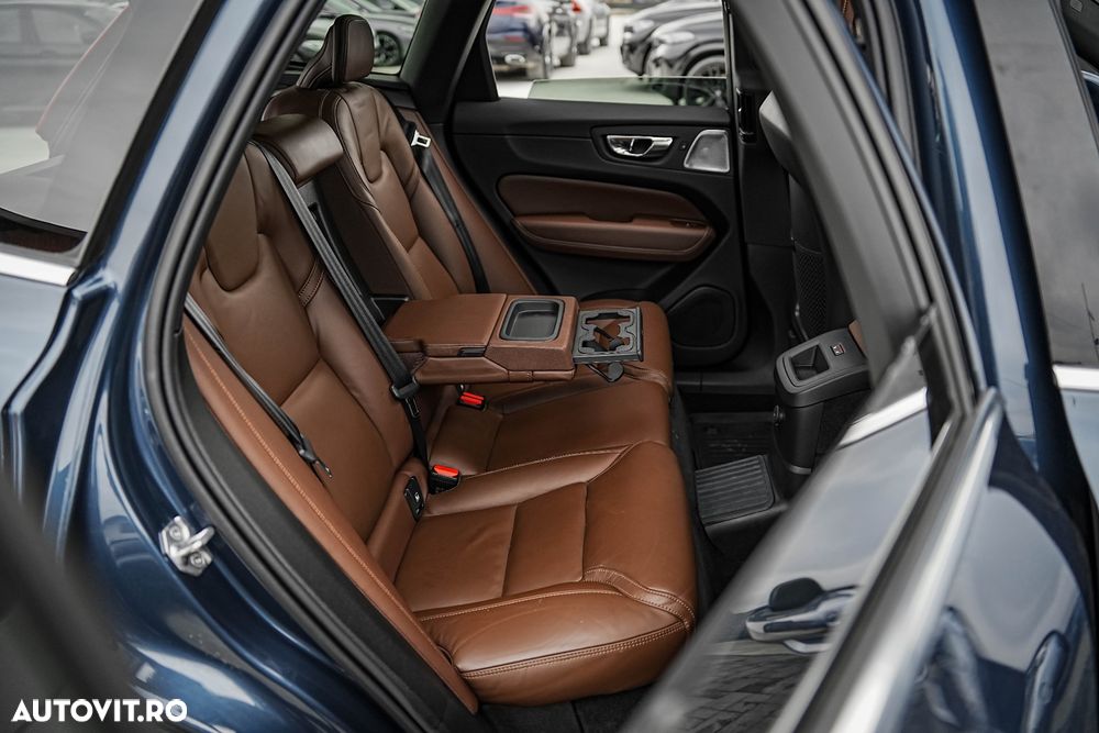 Volvo XC 60 Recharge T8 Twin Engine eAWD Inscription - 15