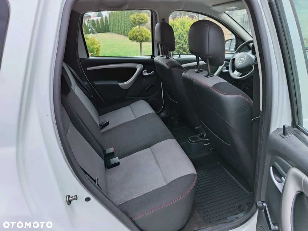 Dacia Duster 1.6 16V 105 4x2 Essentiel - 27