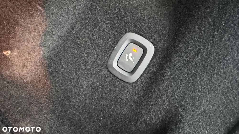 Volvo XC 60 B4 D Geartronic RDesign - 36