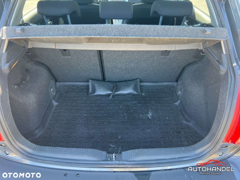 Toyota Auris - 13
