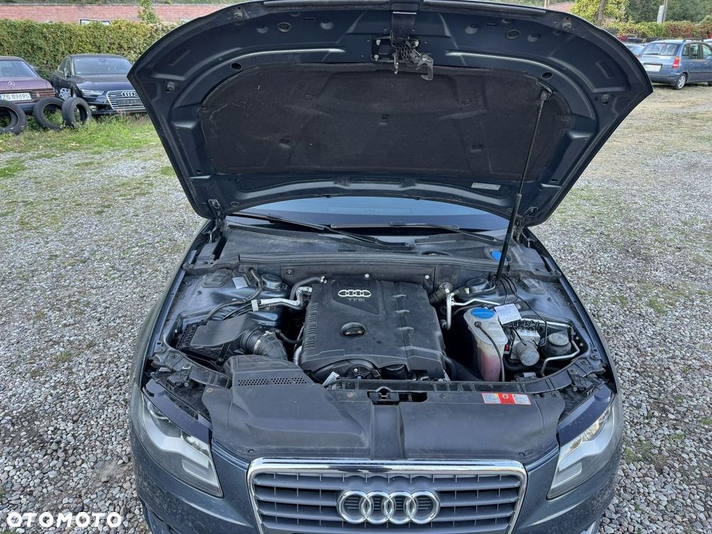 Audi A4 Limousine - 36