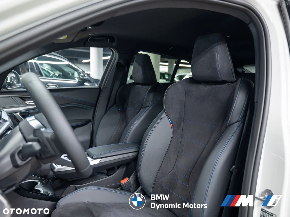 BMW iX2 eDrive20 - 16