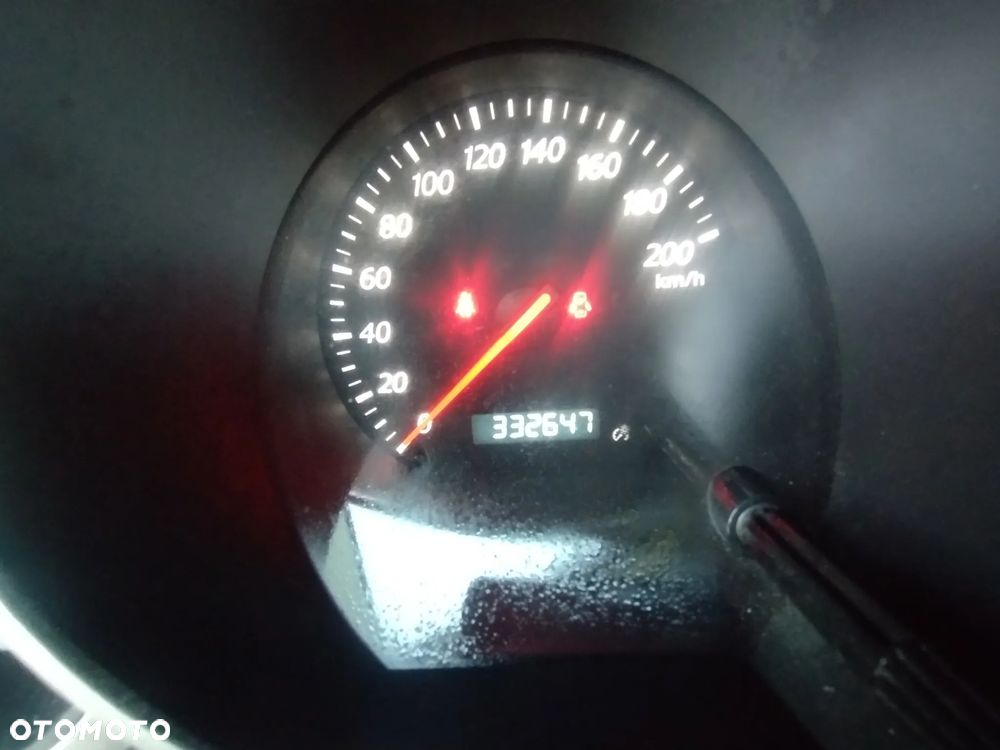 Suzuki Grand Vitara 1.9 DDiS - 11