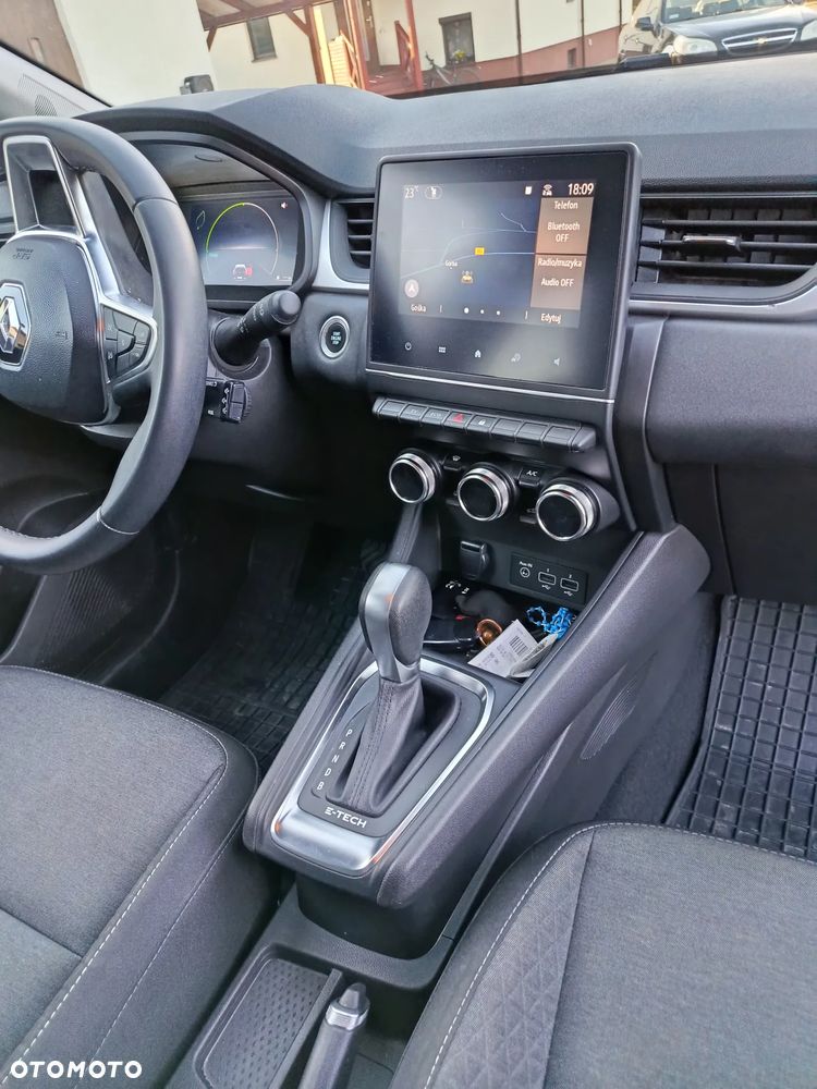Renault Captur 1.6 E-TECH Full Hybrid 145 Techno - 4