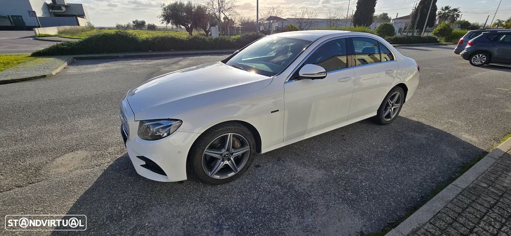 Mercedes-Benz E 300 de AMG Line - 8